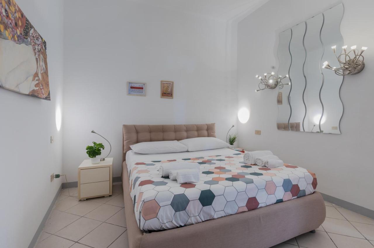 Tuttomondo Central Flat With Private Courtyard ปิซา ภายนอก รูปภาพ
